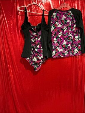 torrid Black Floral & Skull Two-Piece Swim Set with Rash Guard
